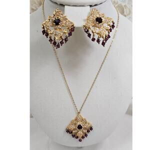 Elegant Vintage Style Rhinestone & Garnet Hues: Intricate Design Jewelry Set